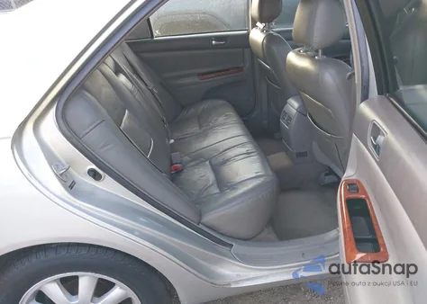 2004 Toyota Camry Xle z USA, uszkodzony, nr VIN 4T1BE32K94U867515